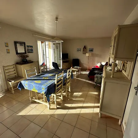 Maison De Holiday home