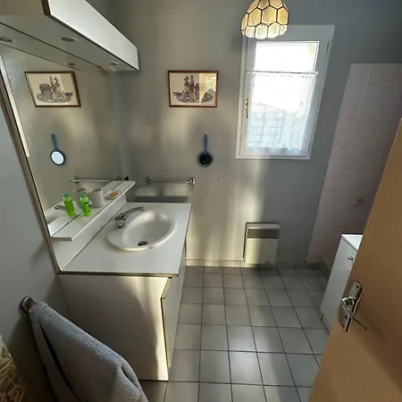 Holiday home Maison De *