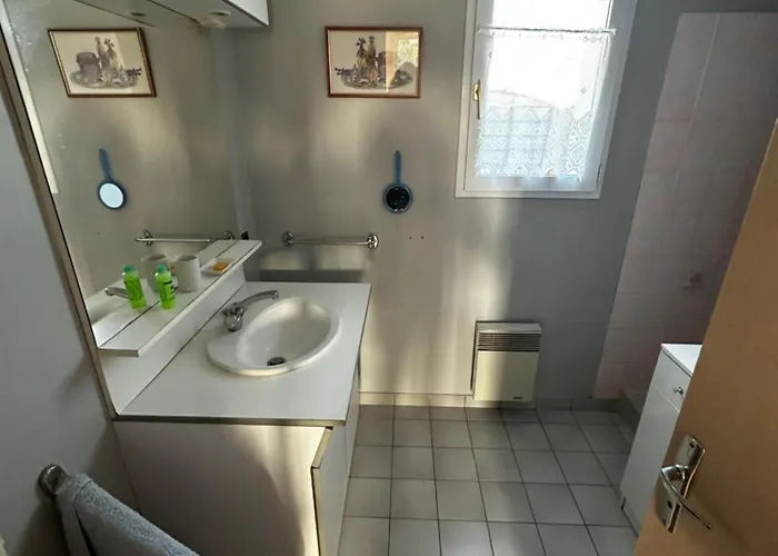 Holiday home Maison De *